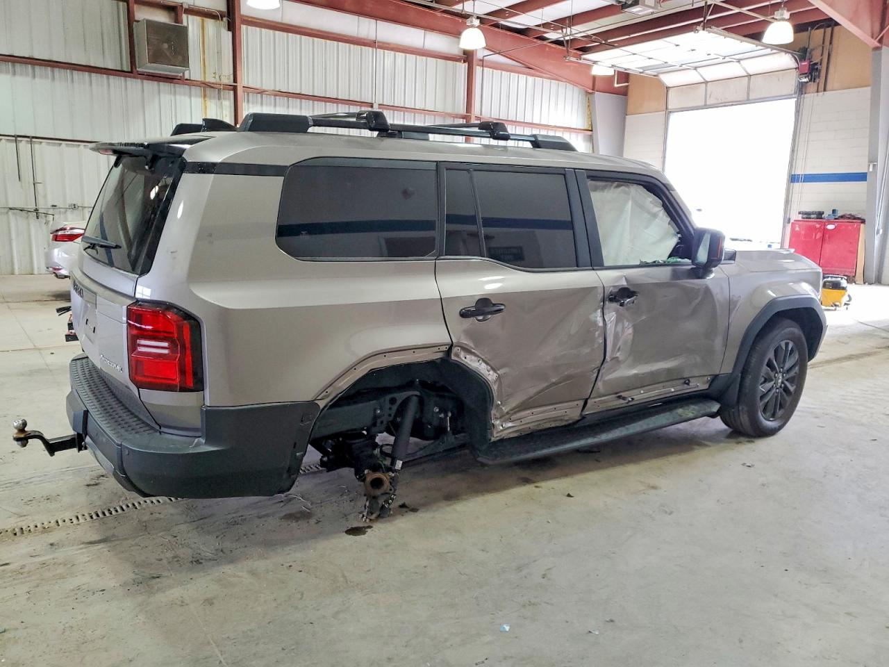 2025 TOYOTA LAND CRUISER BASE photo 5