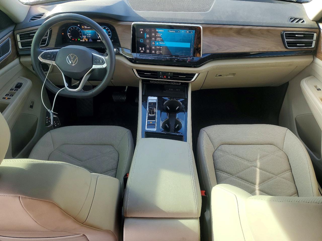 2024 VOLKSWAGEN ATLAS SE photo 8