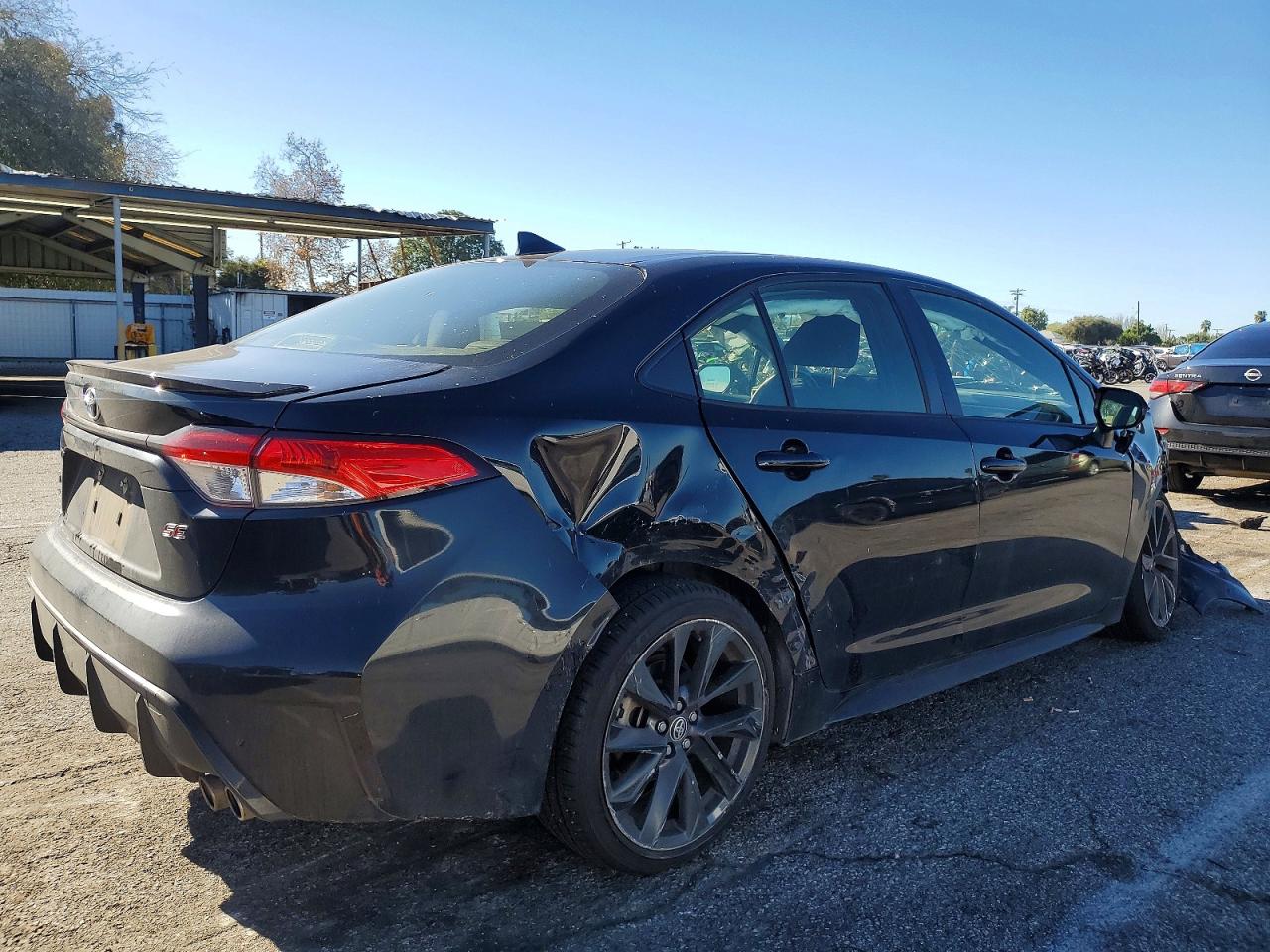 2024 TOYOTA COROLLA SE photo 3