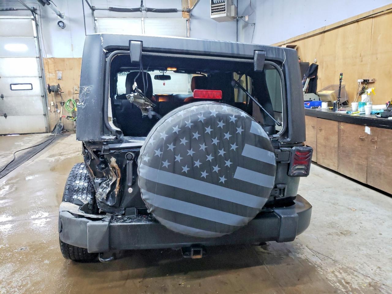 2018 JEEP WRANGLER UNLIMITED SAHARA photo 11