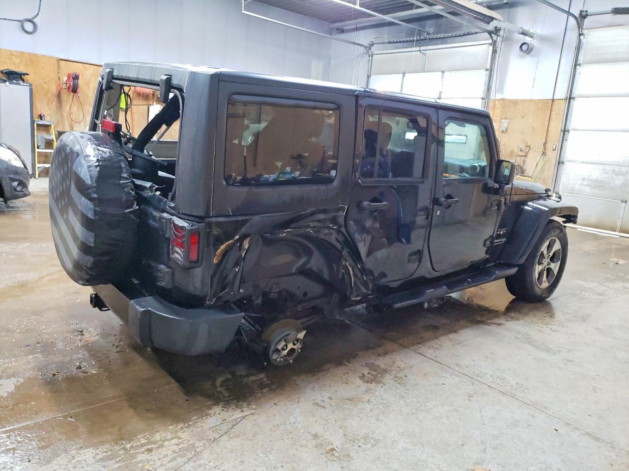 2018 JEEP WRANGLER UNLIMITED SAHARA photo 5