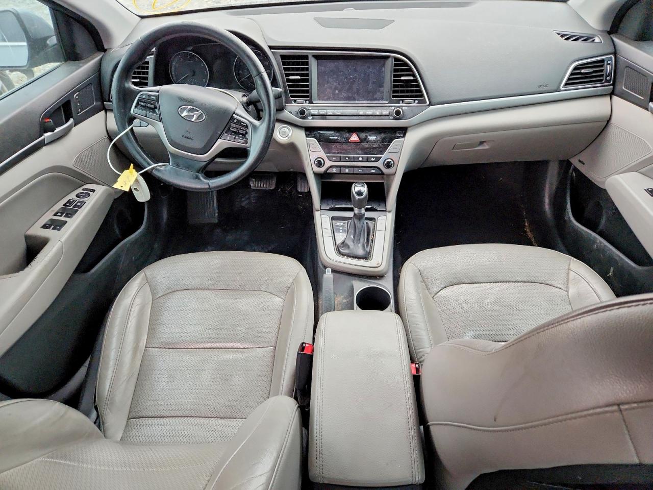 2017 HYUNDAI ELANTRA SE photo 8