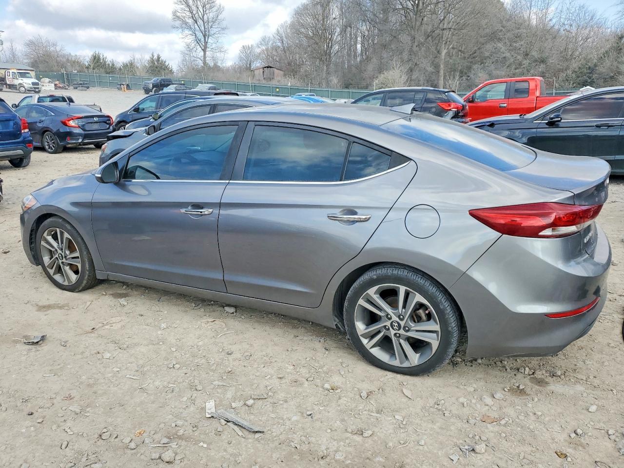 2017 HYUNDAI ELANTRA SE photo 2