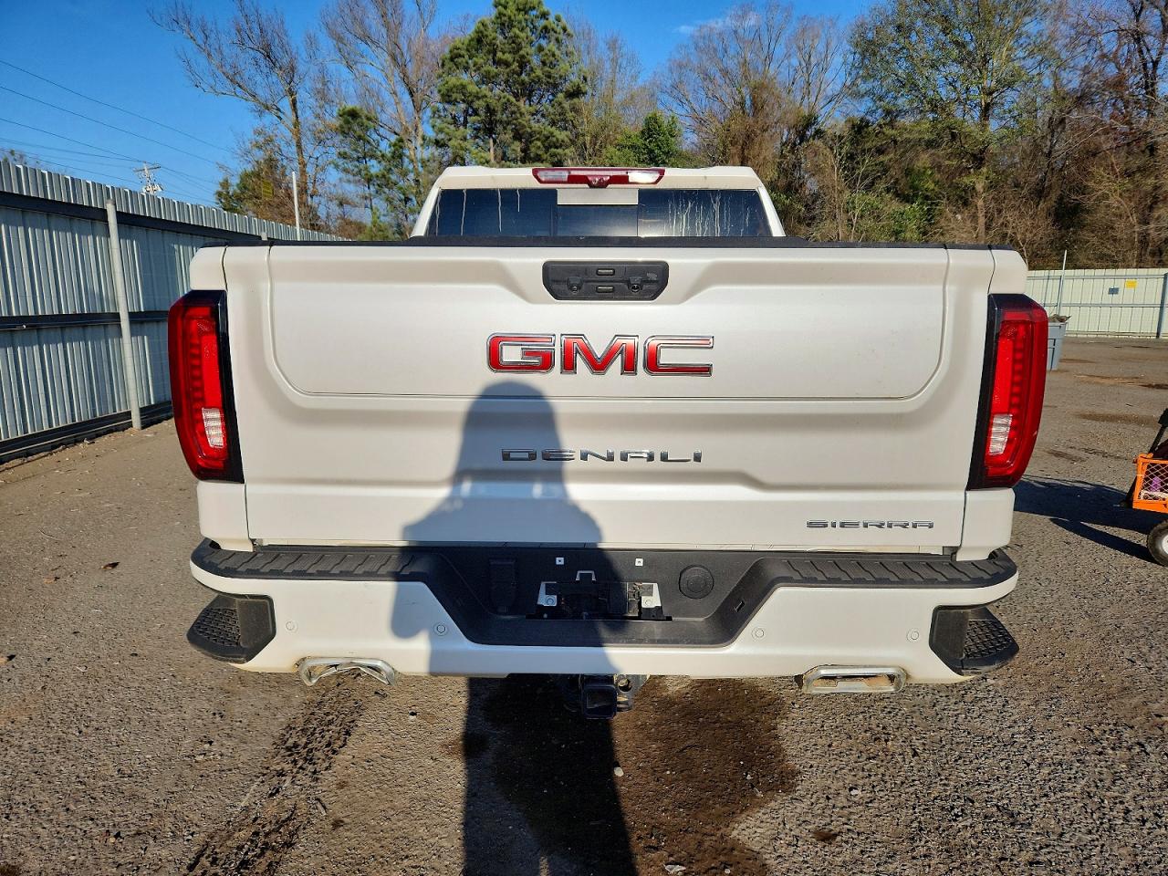 2025 GMC SIERRA photo 6