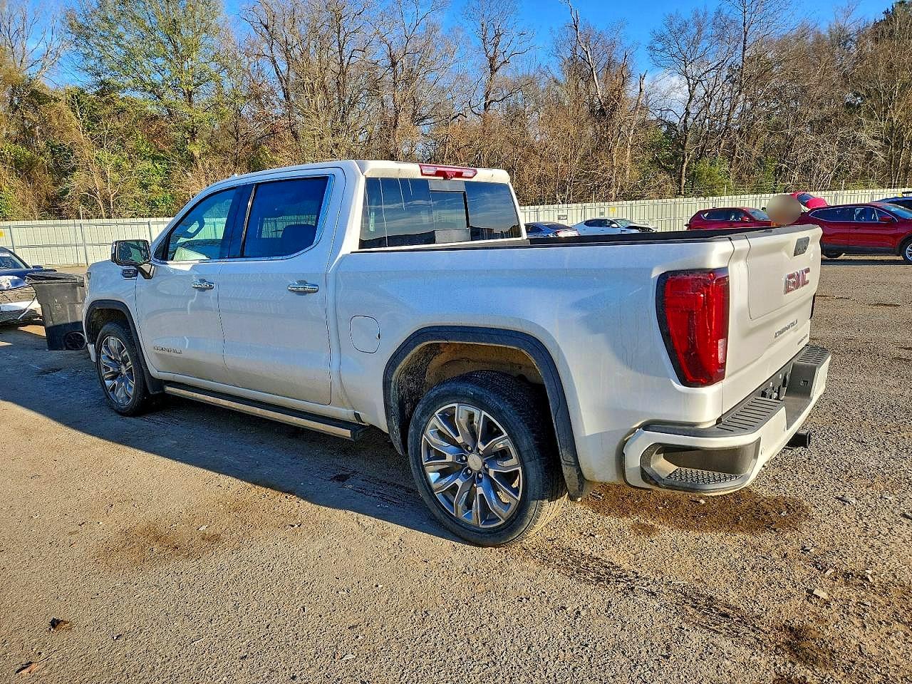 2025 GMC SIERRA photo 2