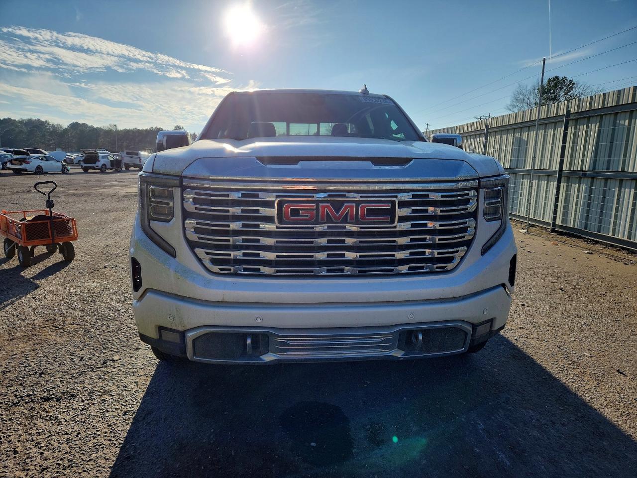 2025 GMC SIERRA photo 5
