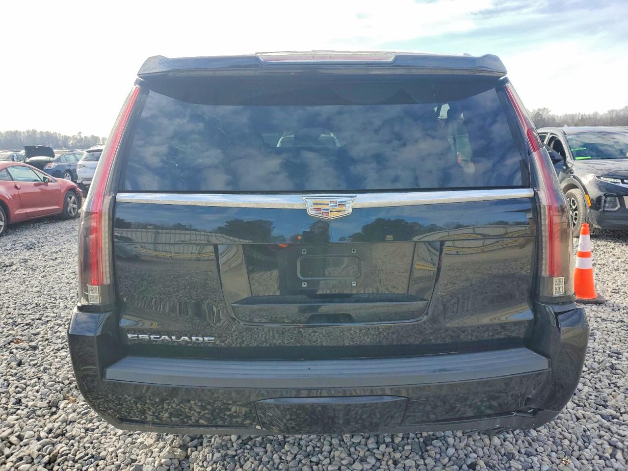2016 CADILLAC ESCALADE ESV PREMIUM photo 6