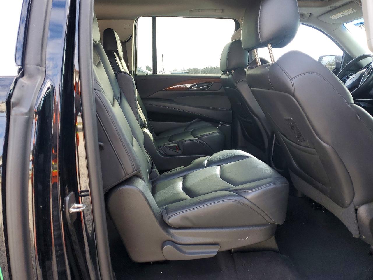 2016 CADILLAC ESCALADE ESV PREMIUM photo 11