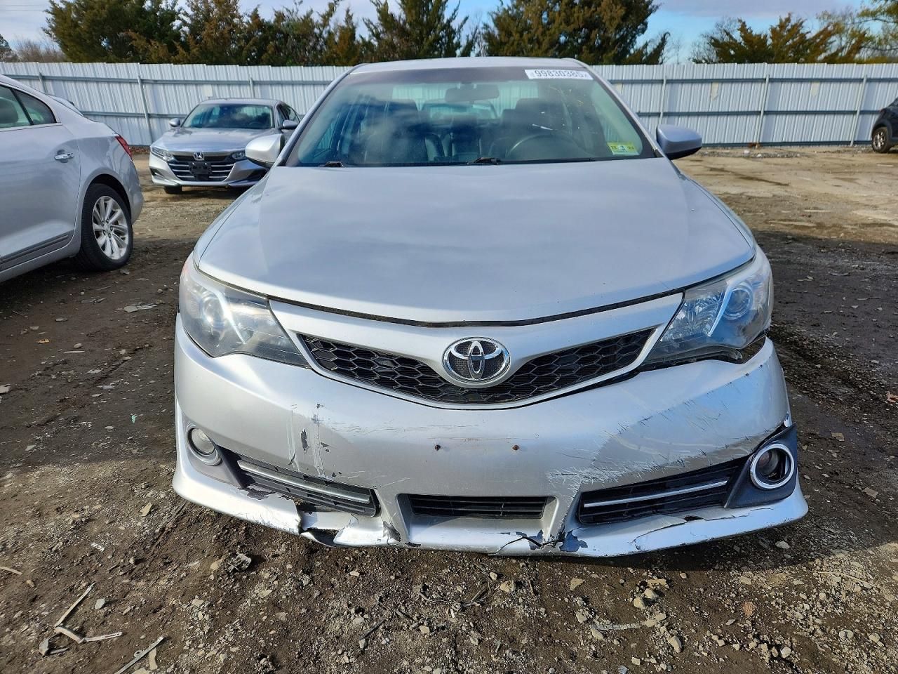 2014 TOYOTA CAMRY L photo 5