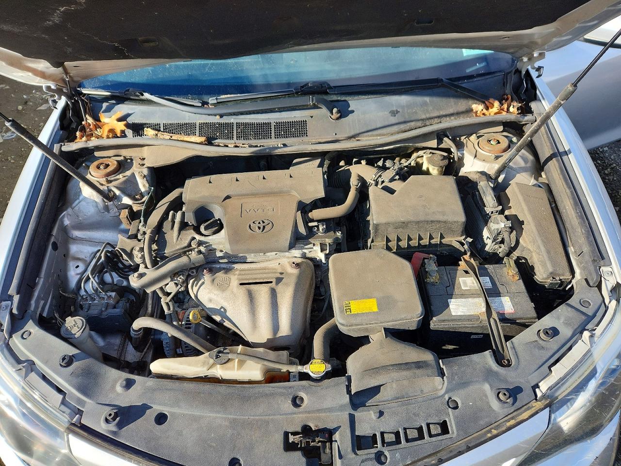 2014 TOYOTA CAMRY L photo 11