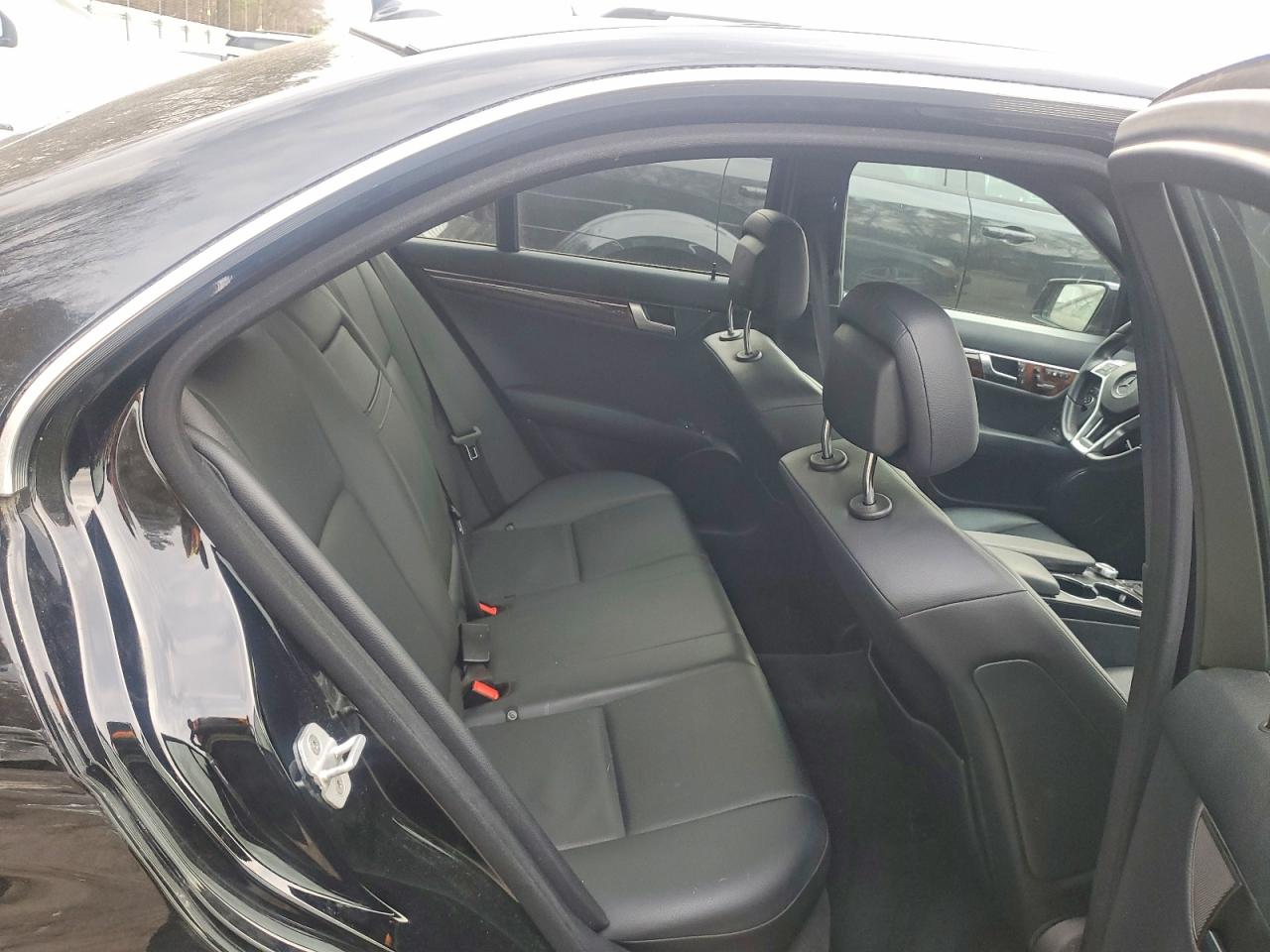 2014 MERCEDES-BENZ C 250 photo 10