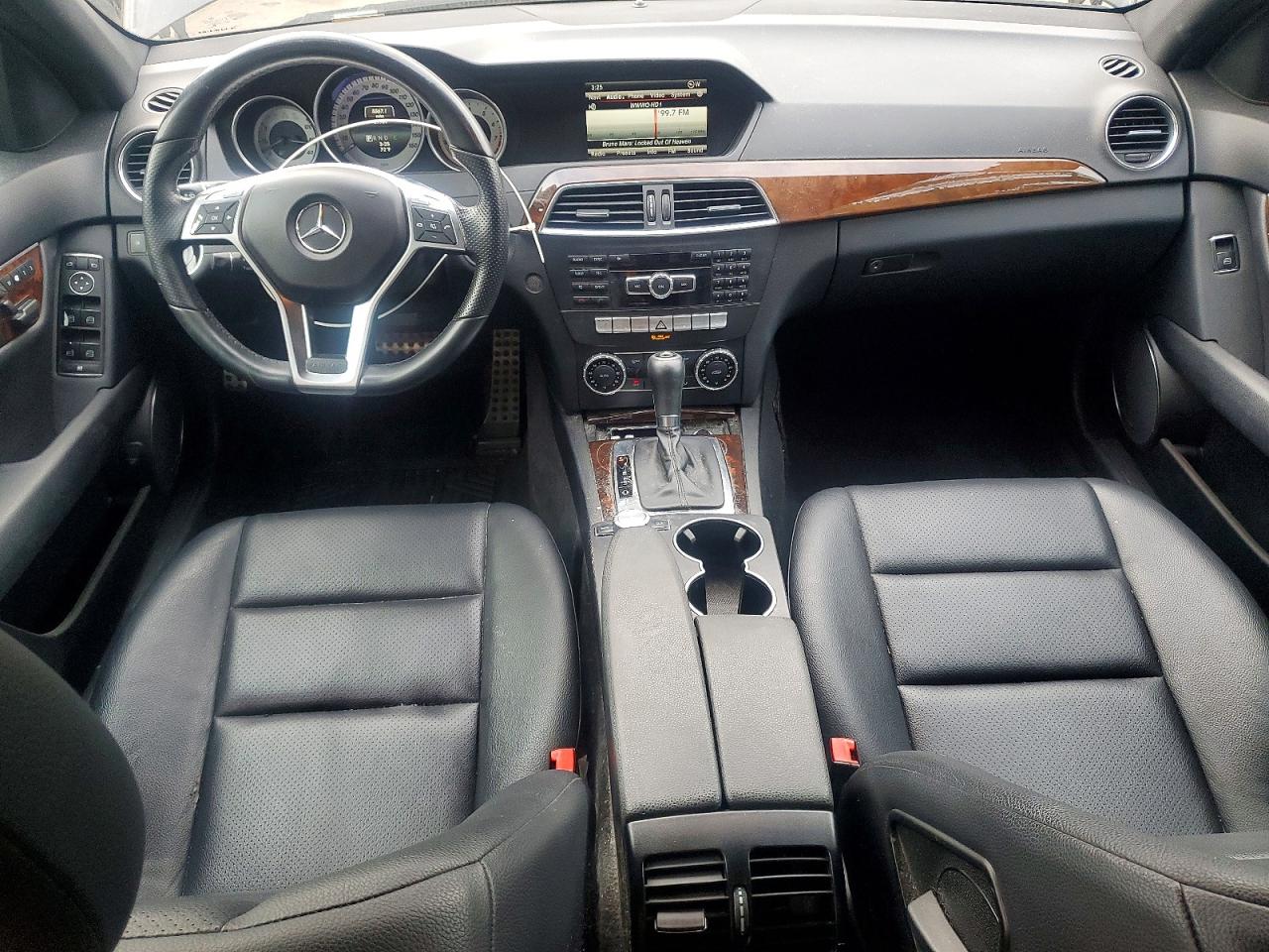 2014 MERCEDES-BENZ C 250 photo 8