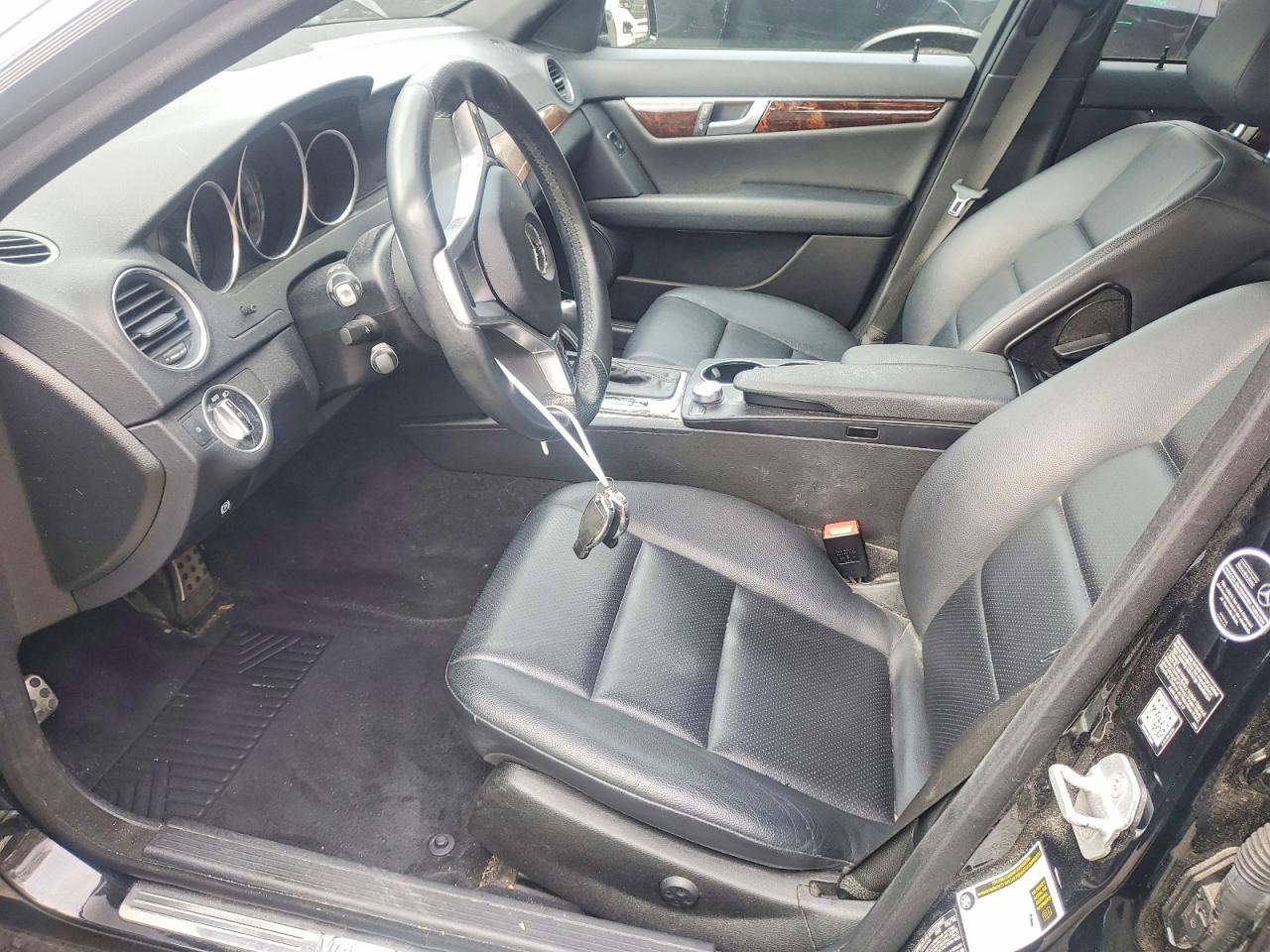 2014 MERCEDES-BENZ C 250 photo 7