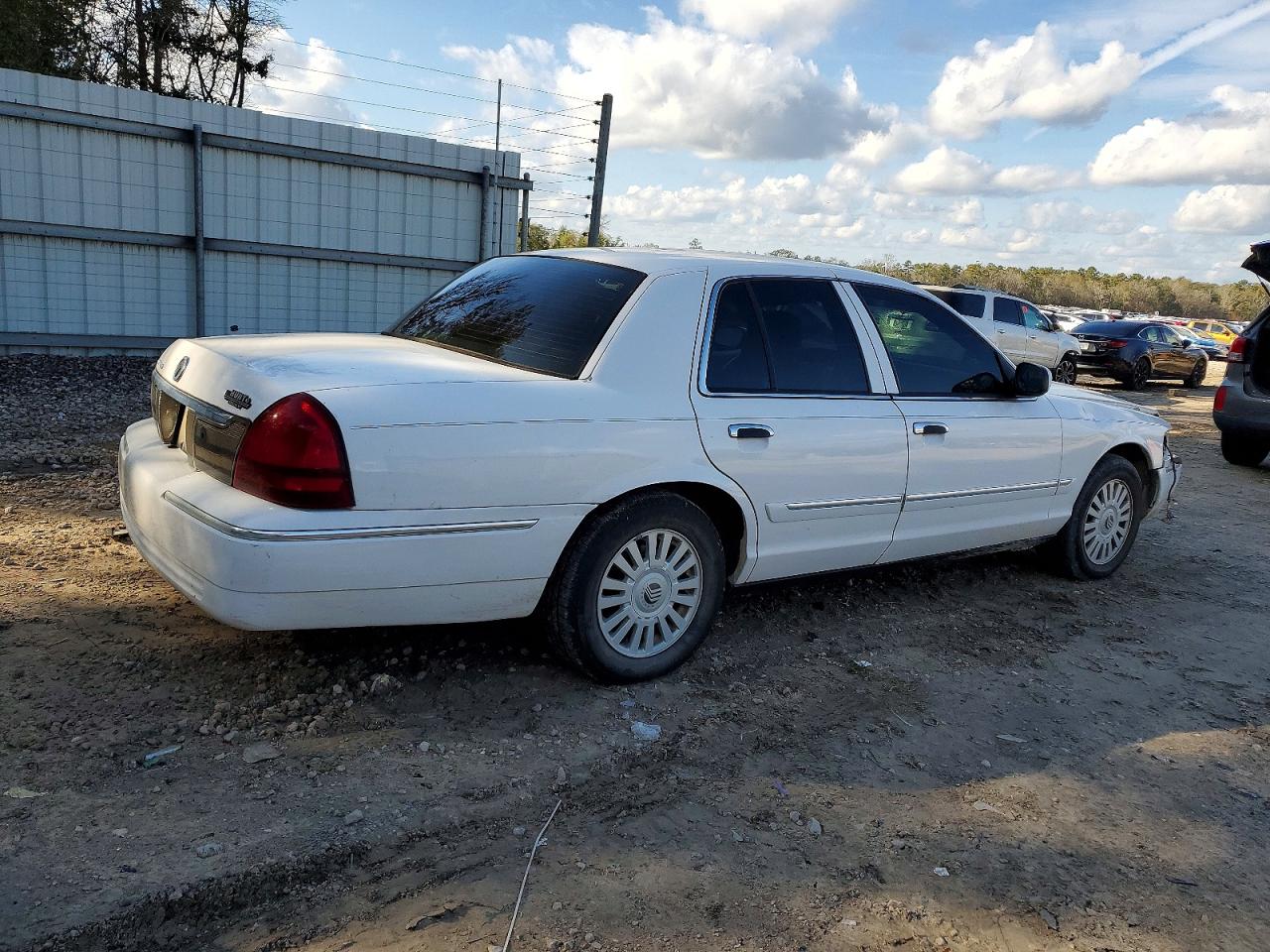 2007 MERCURY GRAND MARQUIS LS photo 3