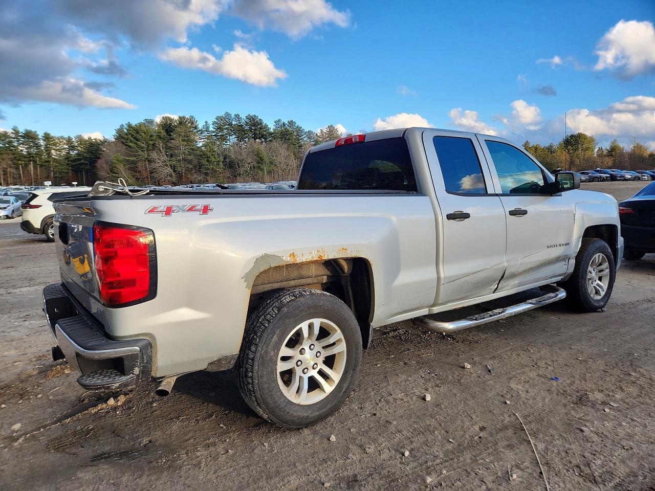 2014 CHEVROLET SILVERADO K1500 LT photo 3