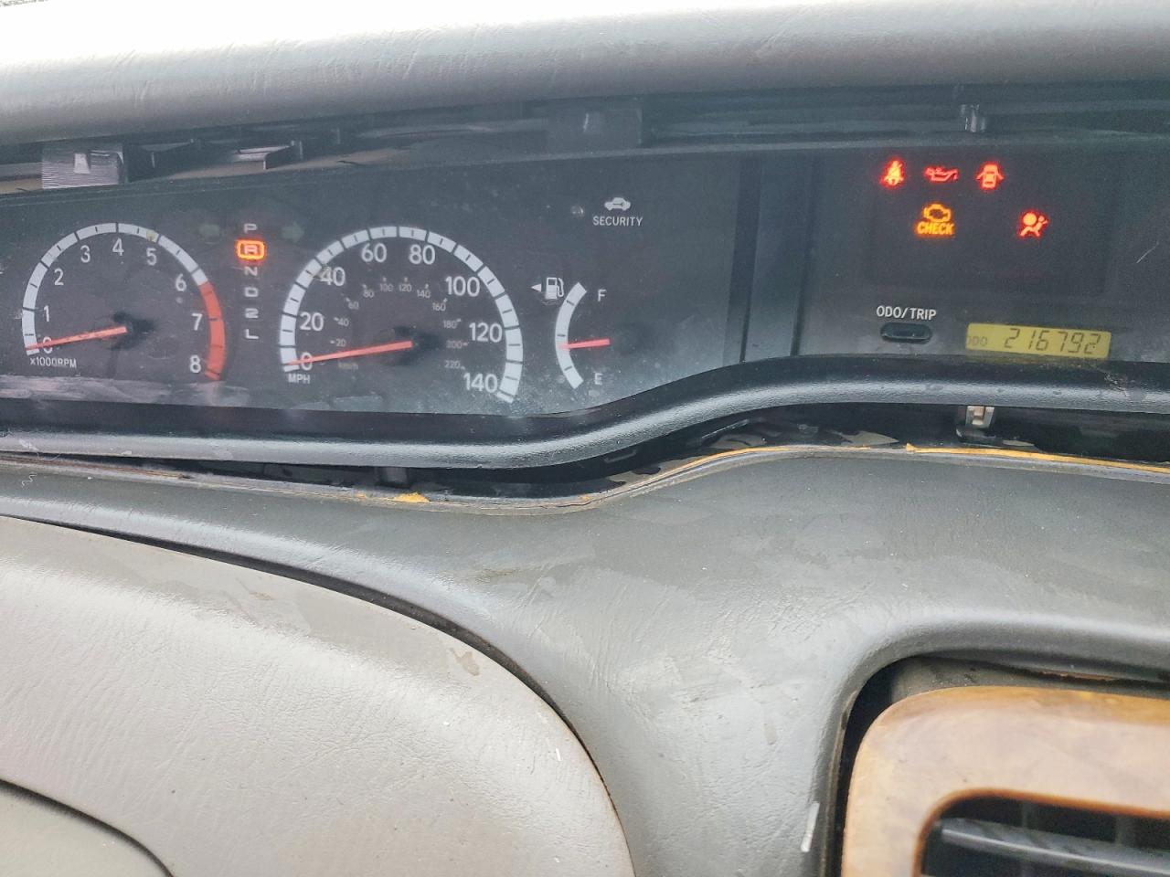 2002 TOYOTA AVALON XL photo 9