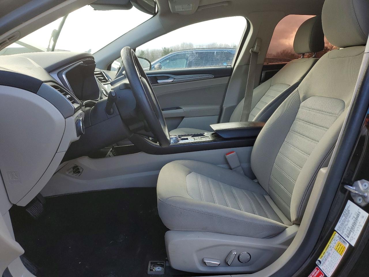 2019 FORD FUSION SE photo 13
