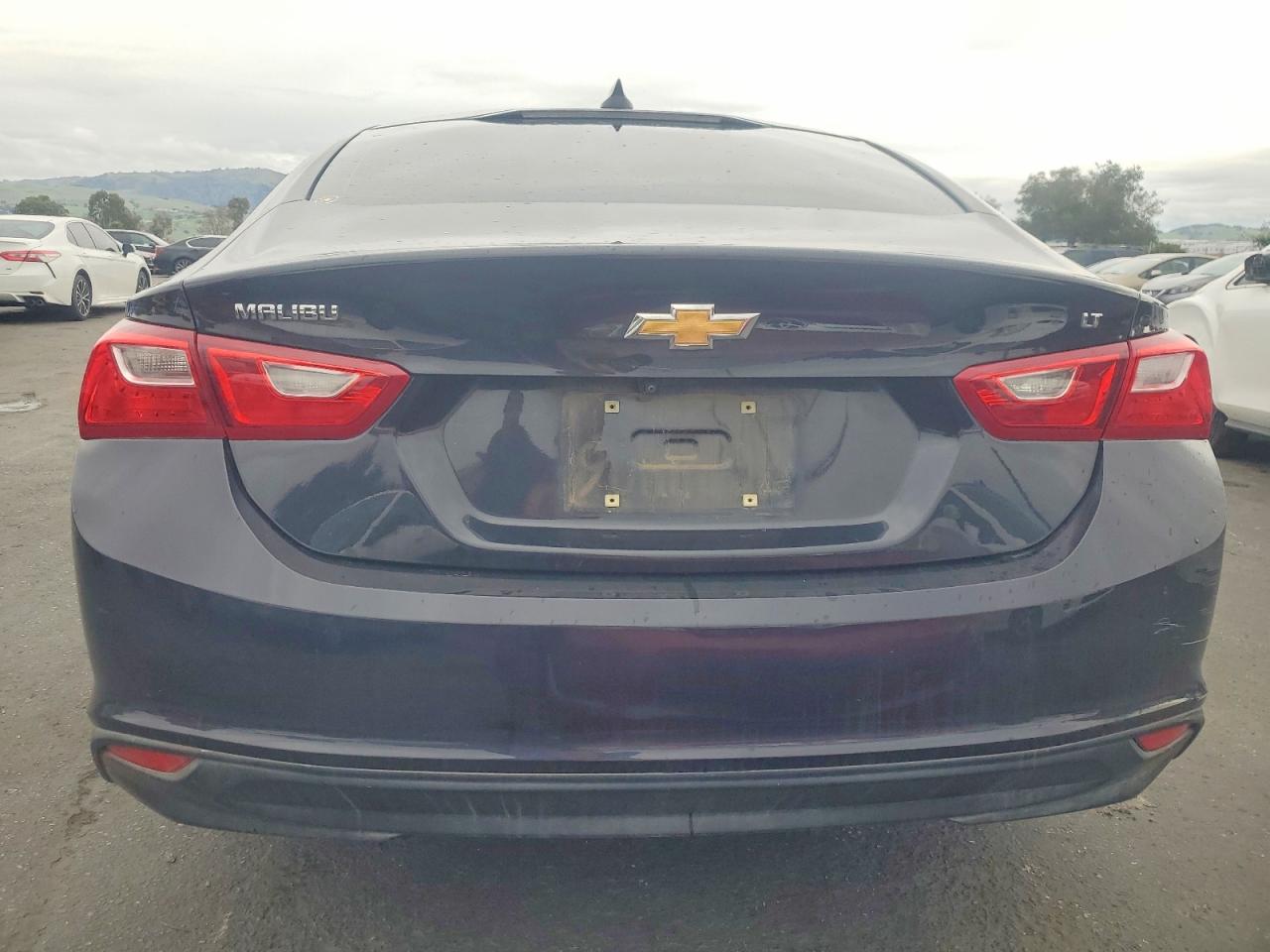 2023 CHEVROLET MALIBU LT photo 6