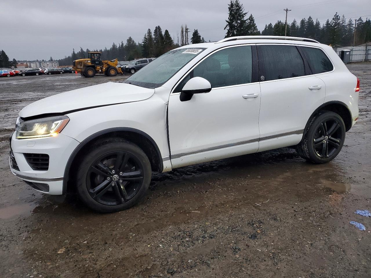 2017 VOLKSWAGEN TOUAREG