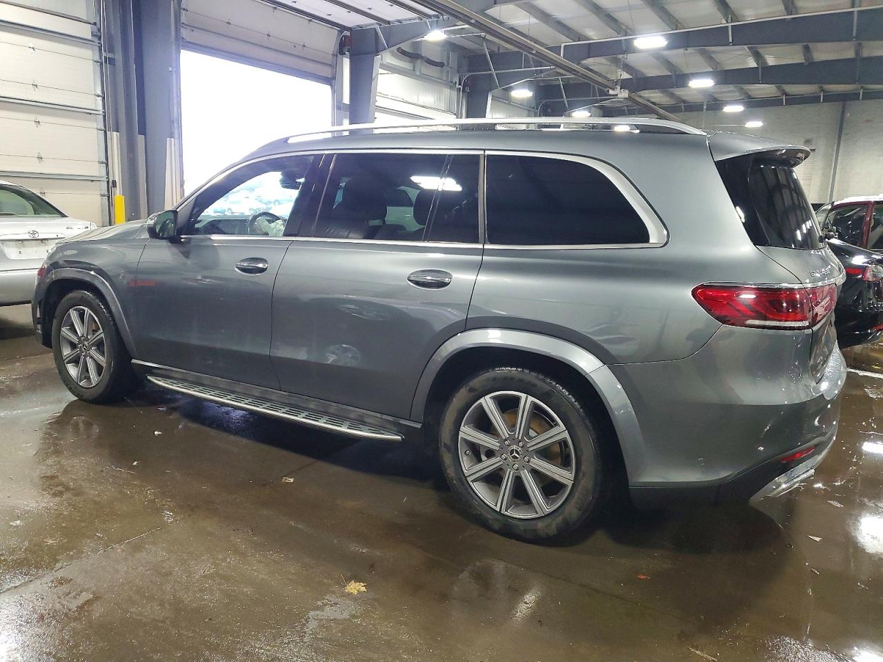 2023 MERCEDES-BENZ GLS 450 4MATIC photo 2
