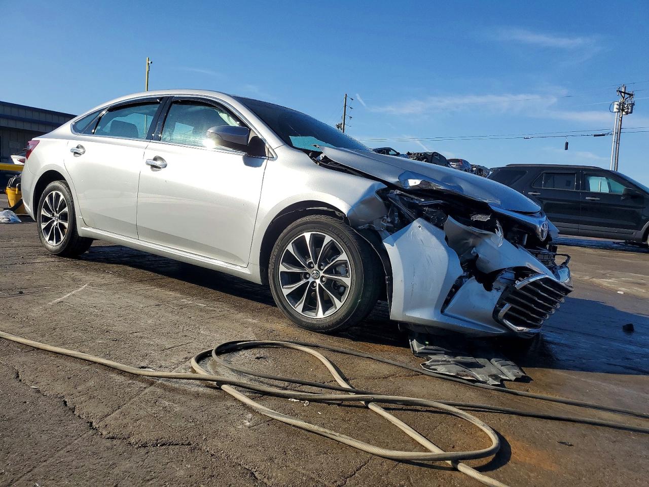 2016 TOYOTA AVALON XLE photo 4