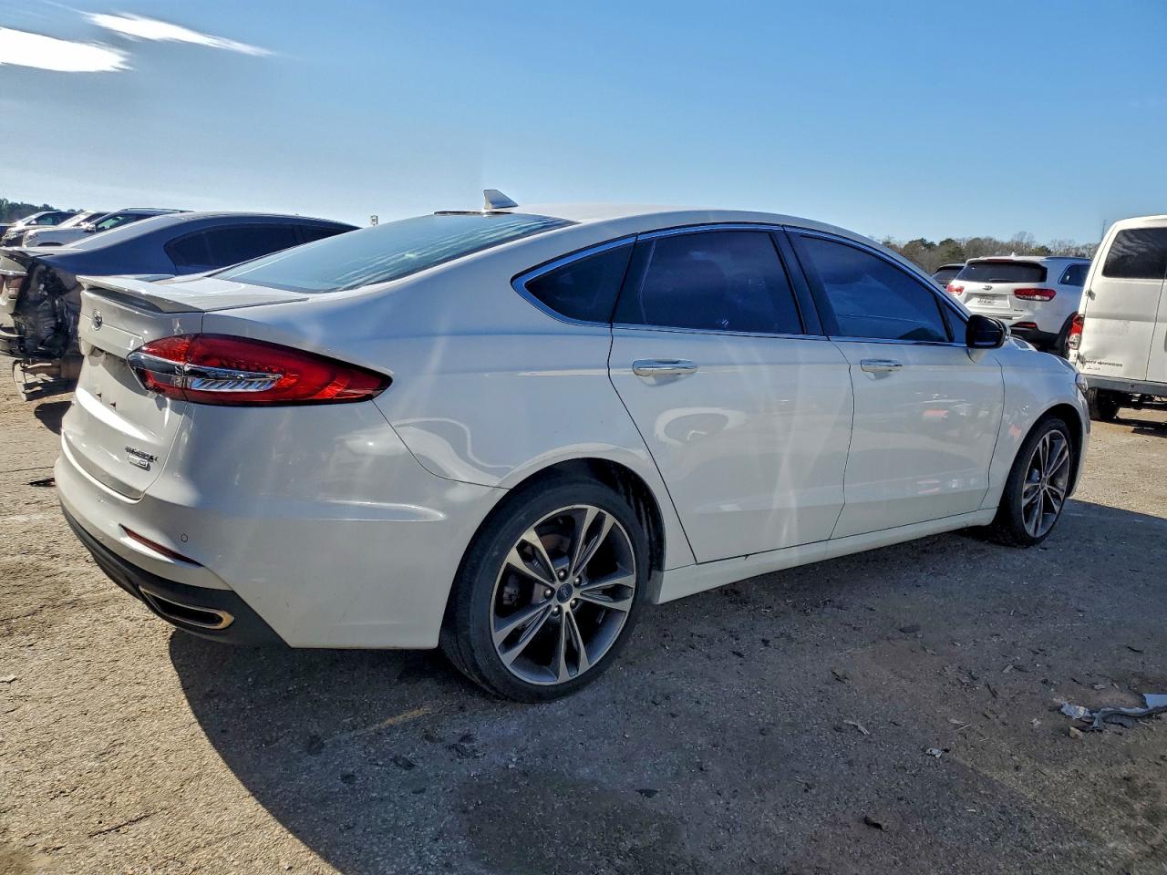 2020 FORD FUSION TITANIUM photo 3