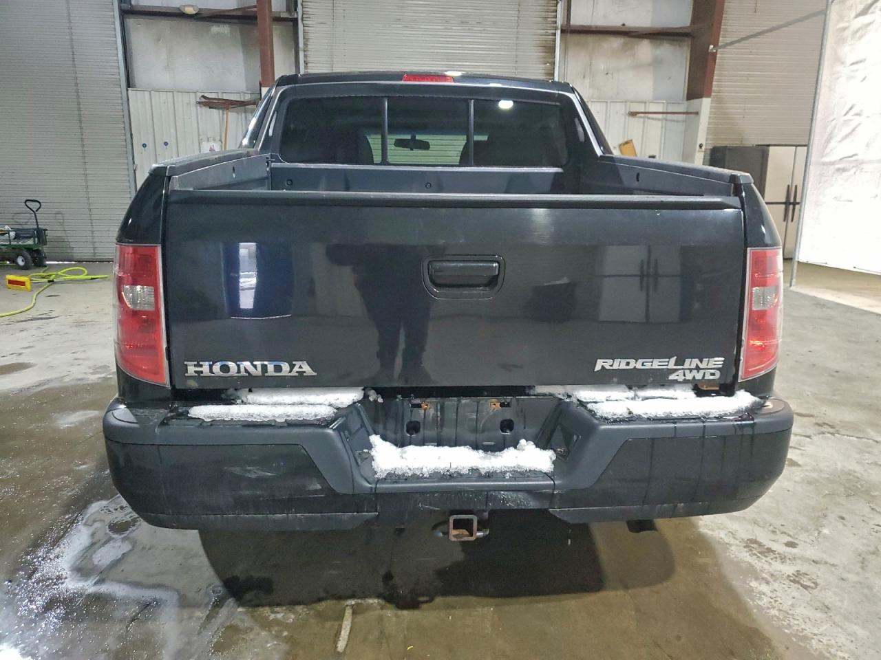 2010 HONDA RIDGELINE RTS photo 6