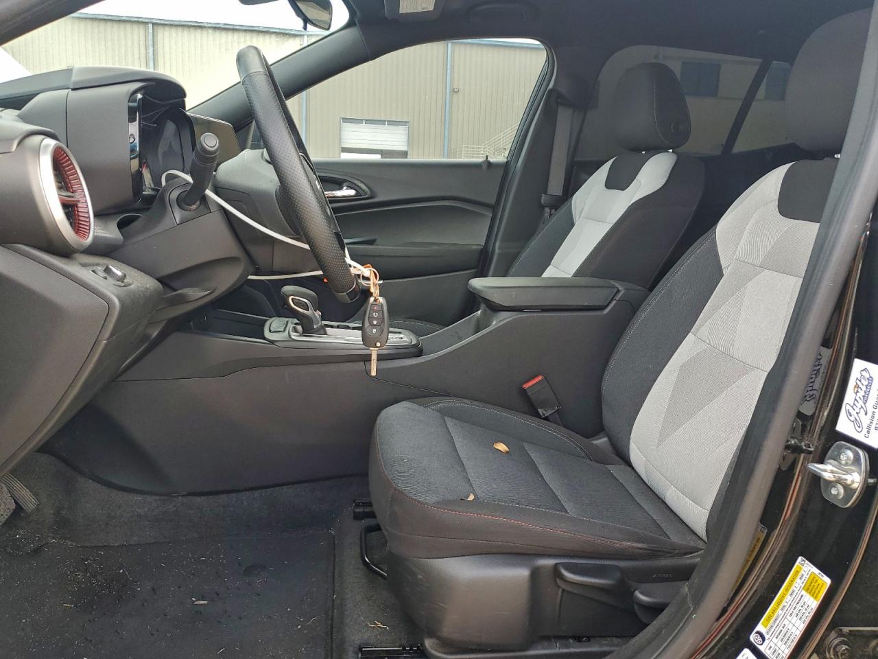 2025 CHEVROLET TRAX 1RS photo 7
