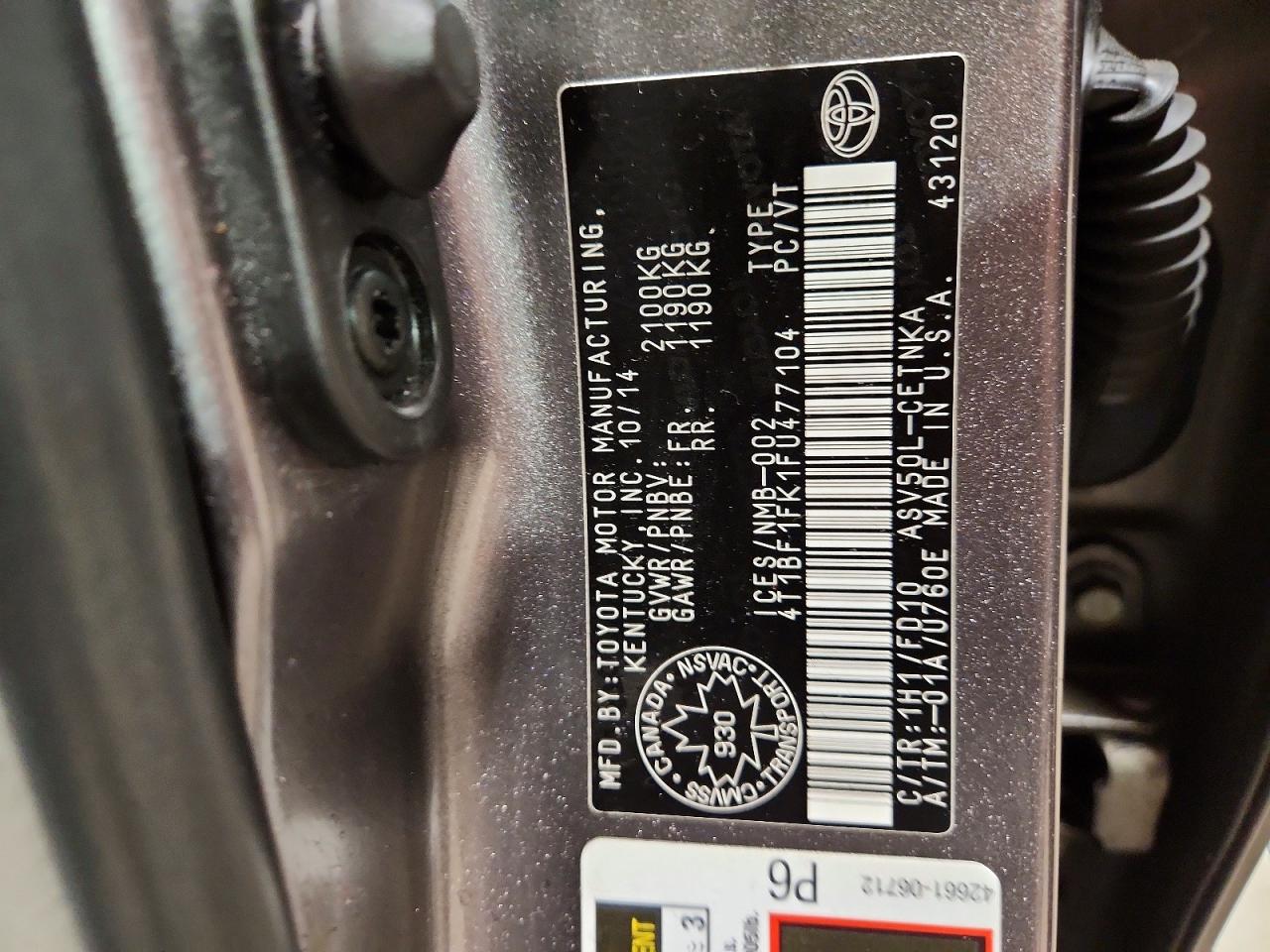 2015 TOYOTA CAMRY LE photo 13