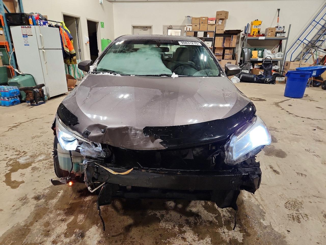 2015 TOYOTA CAMRY LE photo 5
