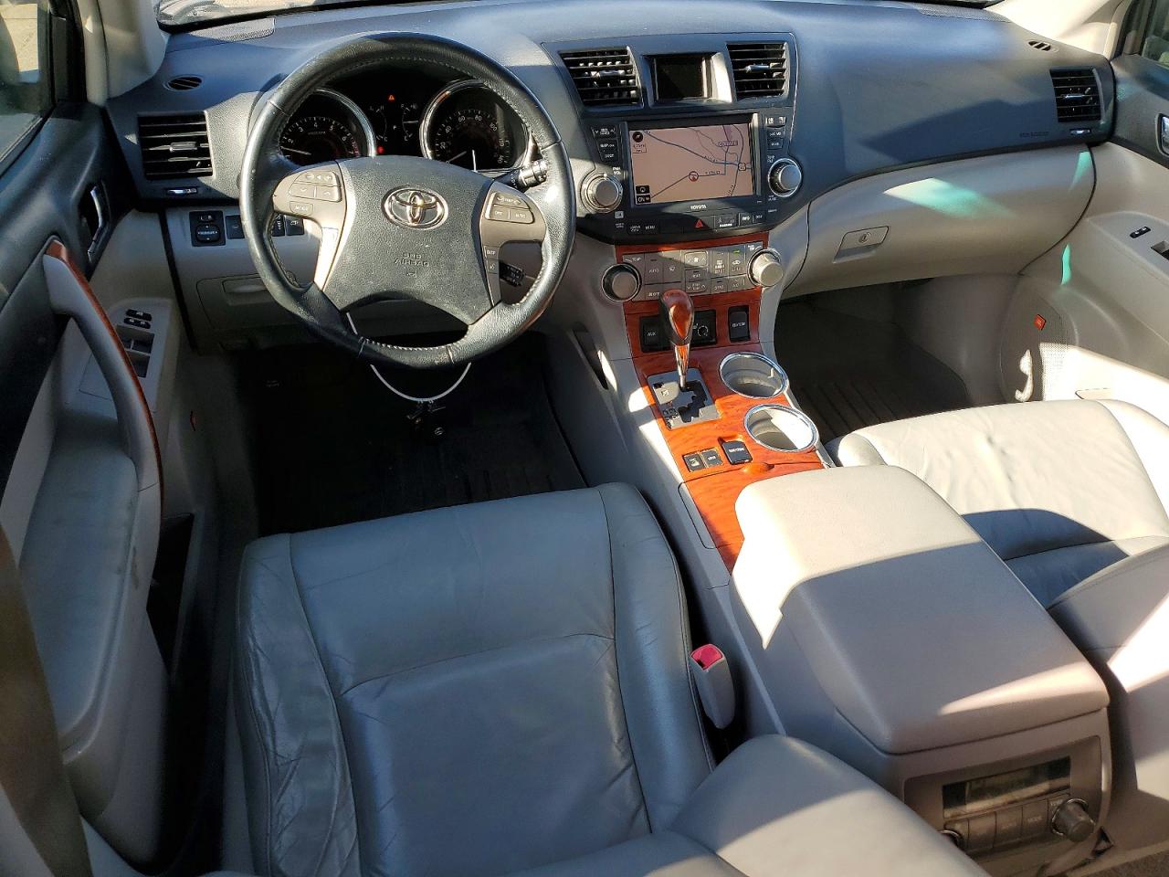 2009 TOYOTA HIGHLANDER LIMITED photo 8