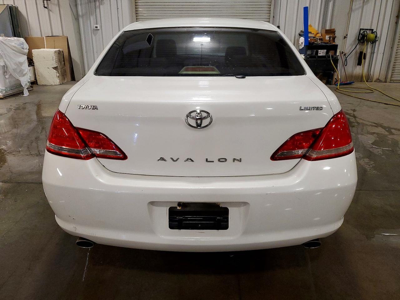 2006 TOYOTA AVALON XL photo 6