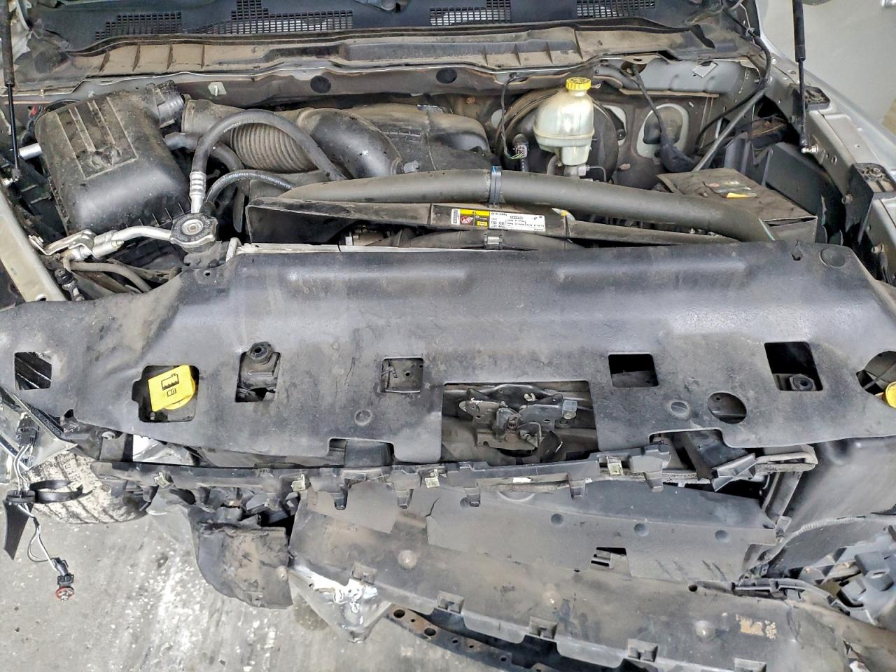 2014 RAM 1500 SLT photo 11