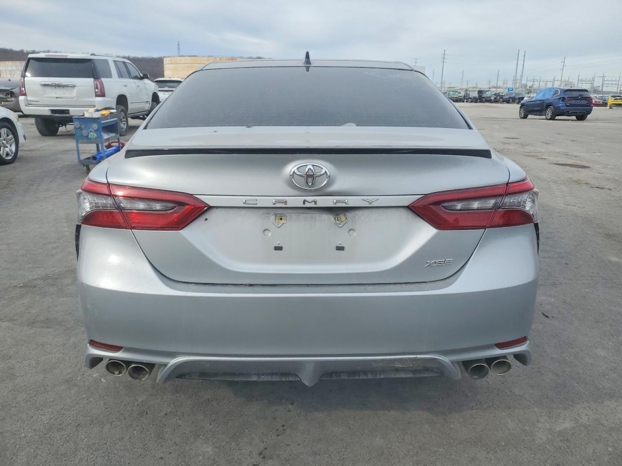 2023 TOYOTA CAMRY XSE photo 6