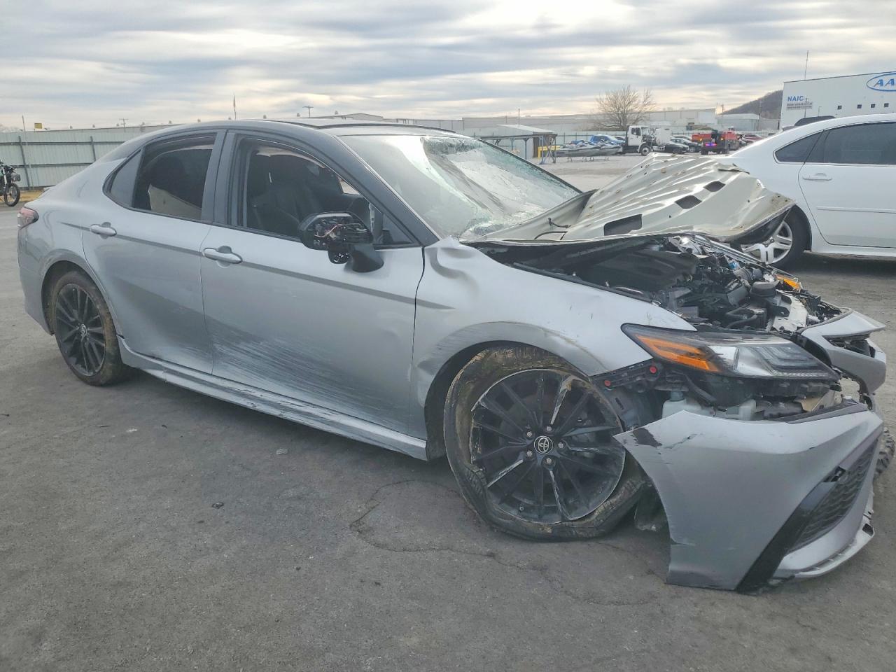 2023 TOYOTA CAMRY XSE photo 4
