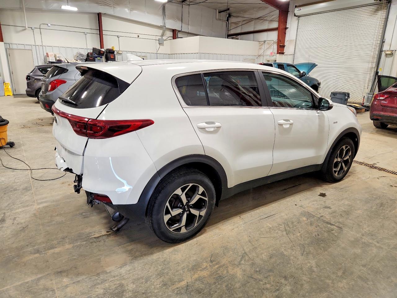 2020 KIA SPORTAGE LX photo 3