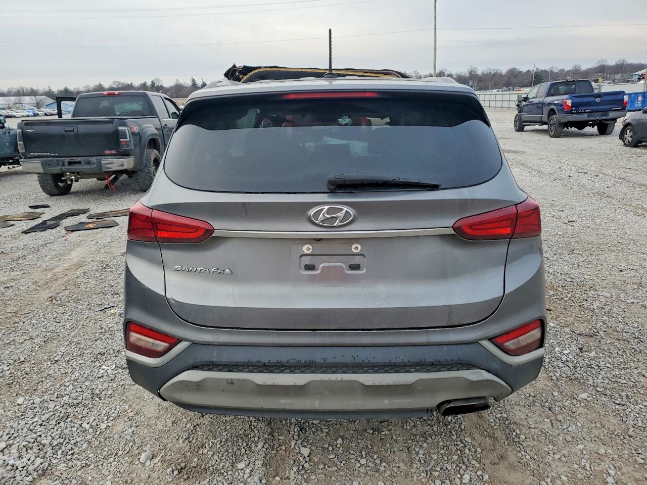 2019 HYUNDAI SANTA FE SE photo 6