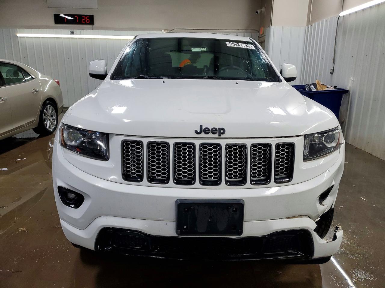 2015 JEEP GRAND CHEROKEE LAREDO photo 9