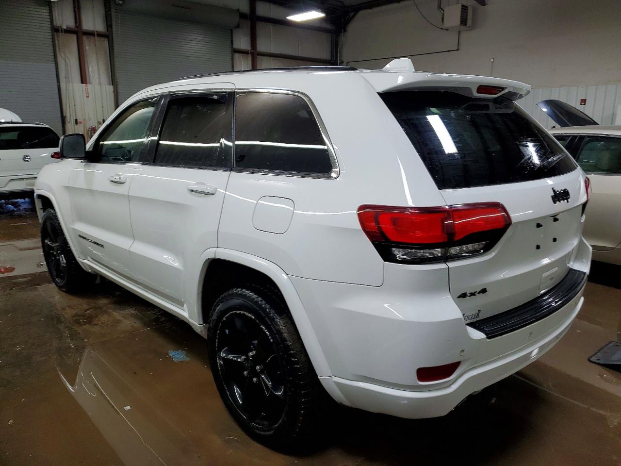2015 JEEP GRAND CHEROKEE LAREDO photo 3