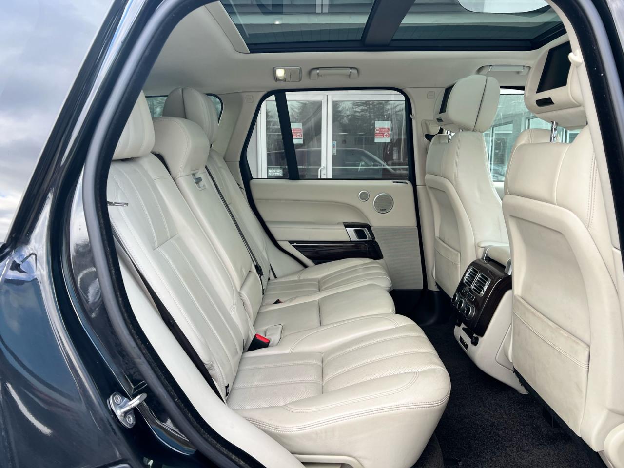 2015 LAND ROVER RANGE ROVER SUPERCHARGED photo 11