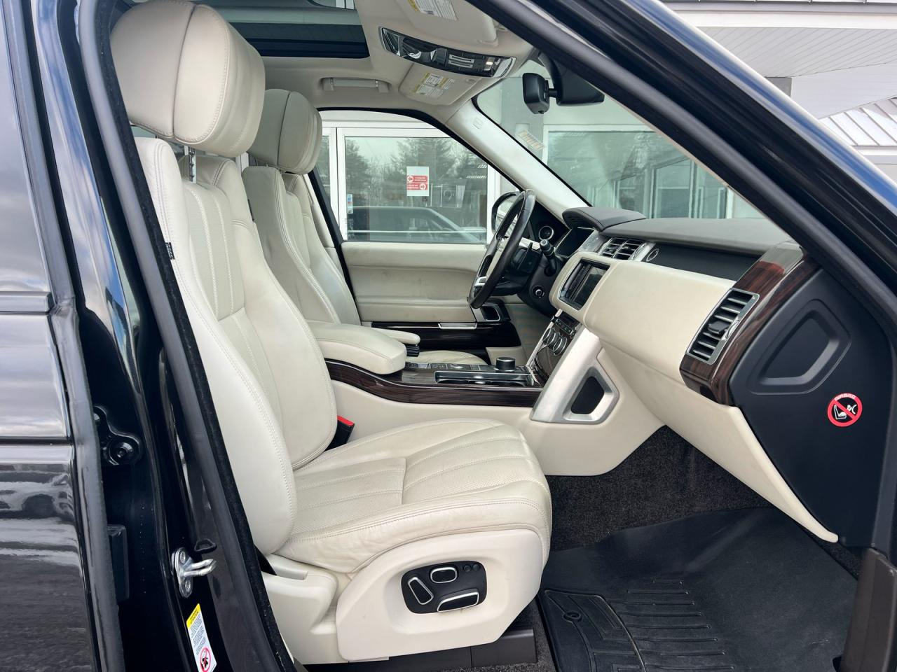 2015 LAND ROVER RANGE ROVER SUPERCHARGED photo 9