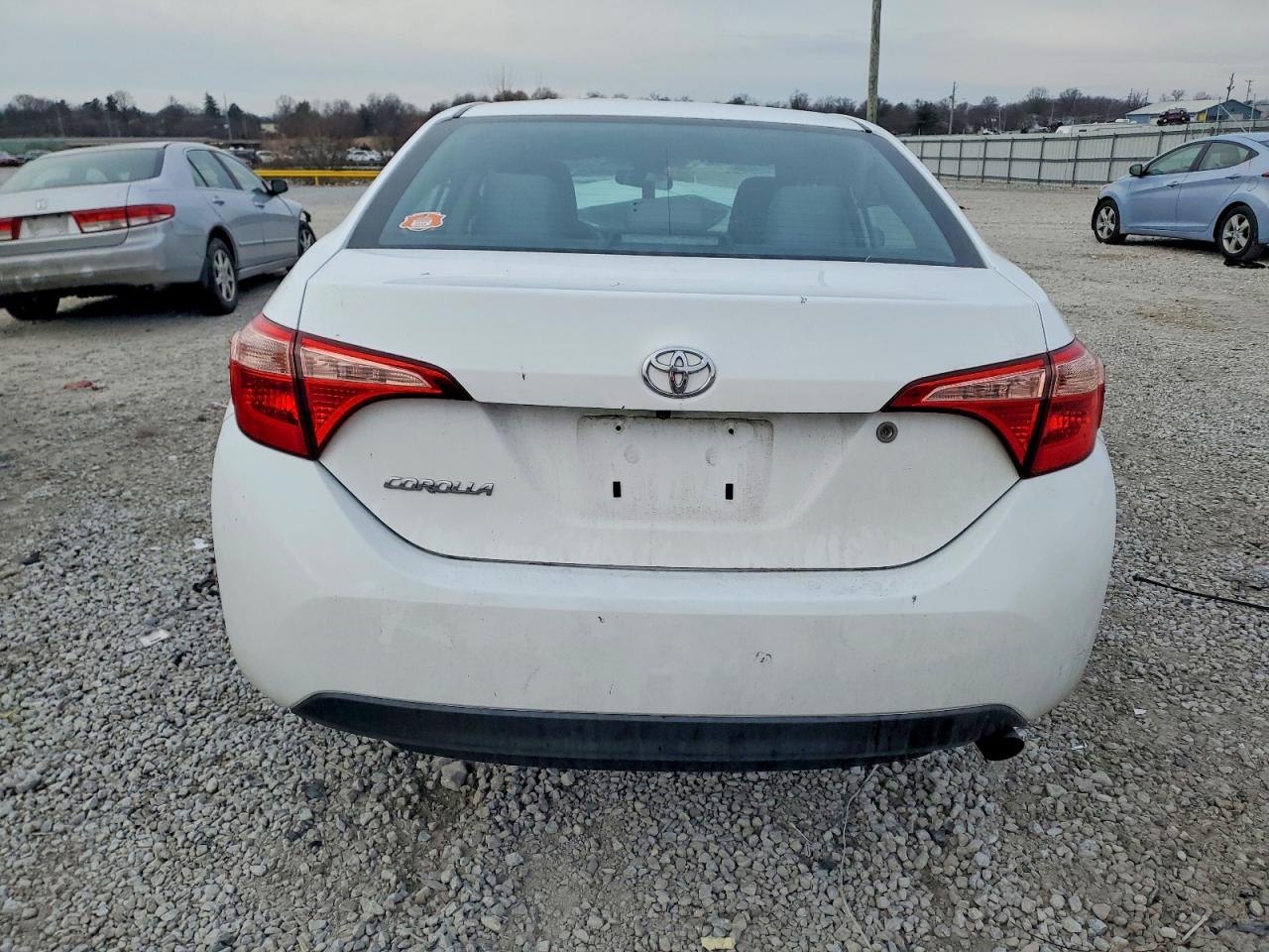 2019 TOYOTA COROLLA L photo 6