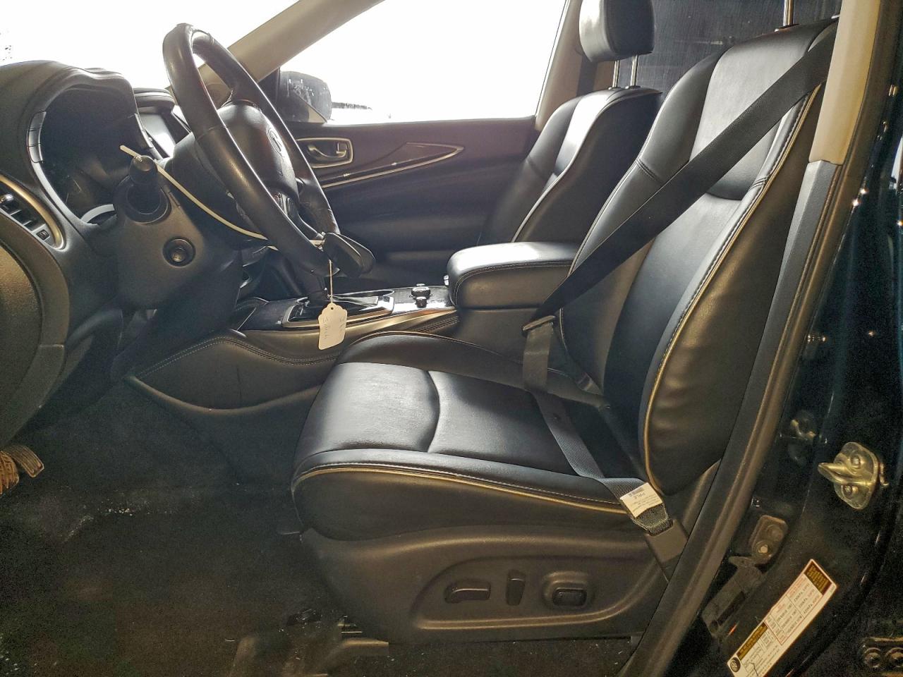 2020 INFINITI QX60 LUXE photo 7