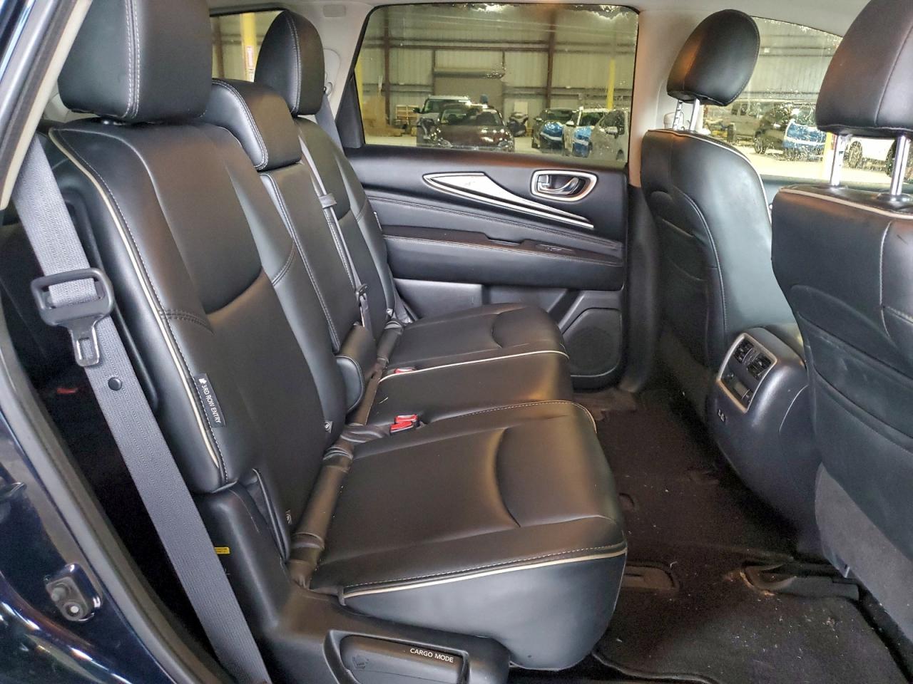 2020 INFINITI QX60 LUXE photo 11