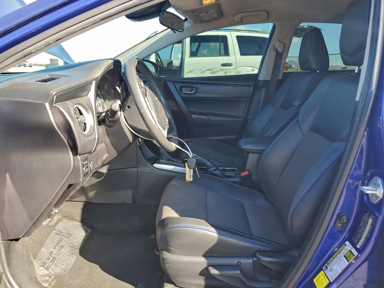 2017 TOYOTA COROLLA L photo 7