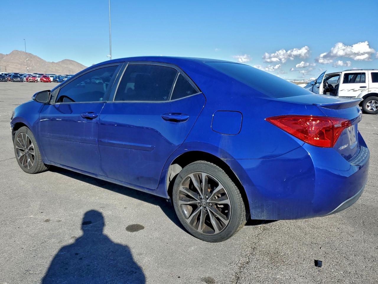 2017 TOYOTA COROLLA L photo 2