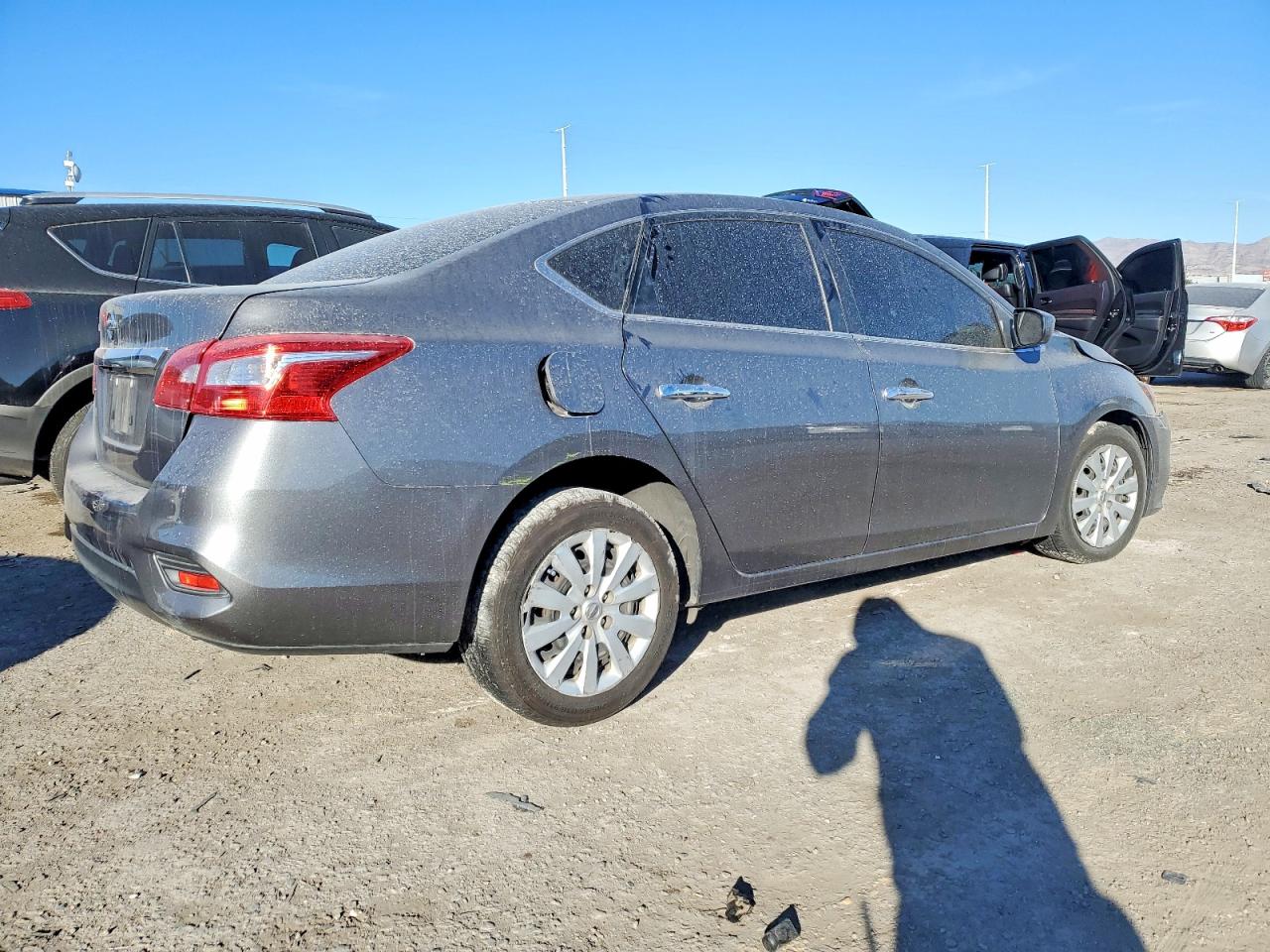 2019 NISSAN SENTRA S photo 5