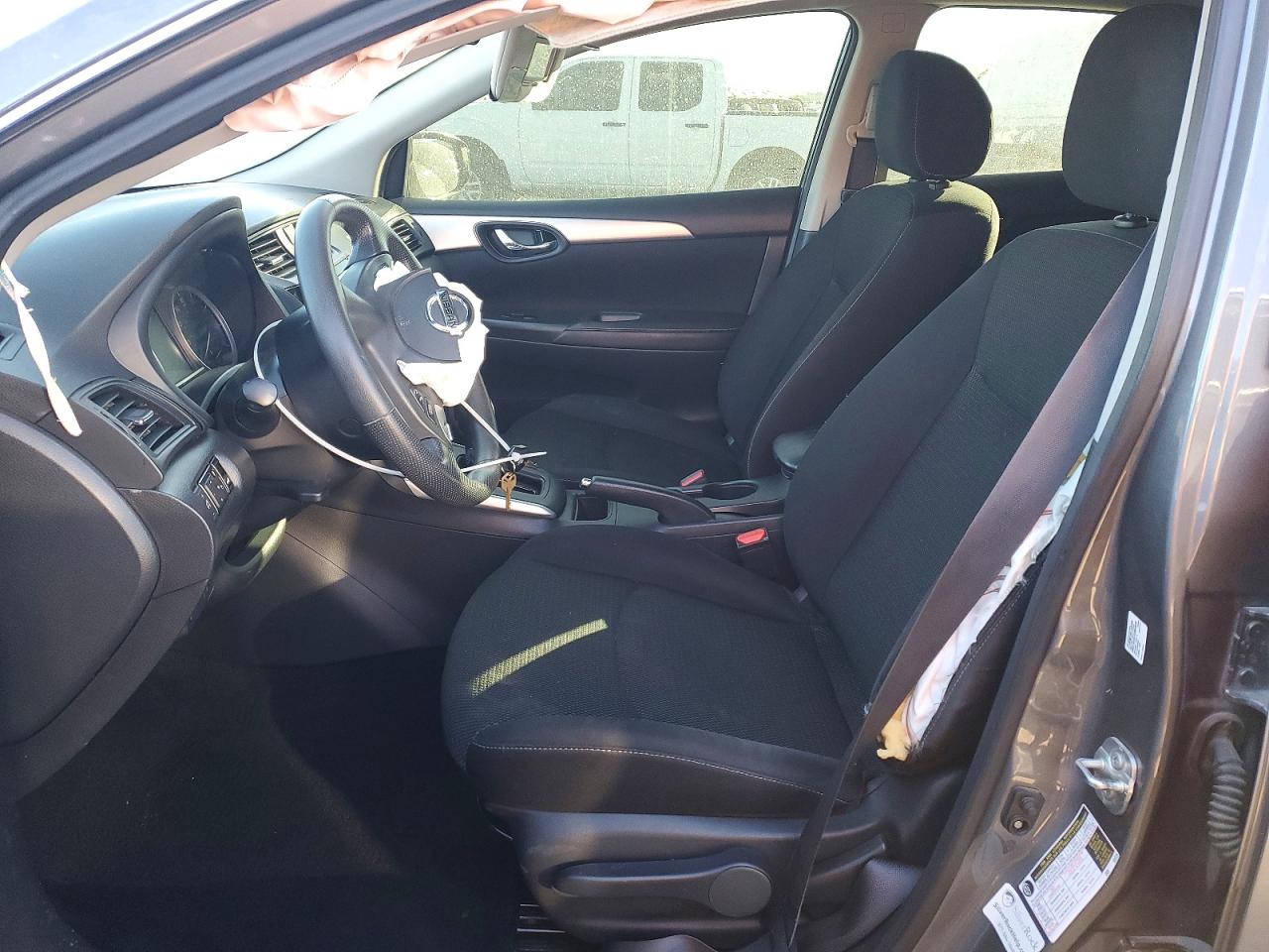 2019 NISSAN SENTRA S photo 13