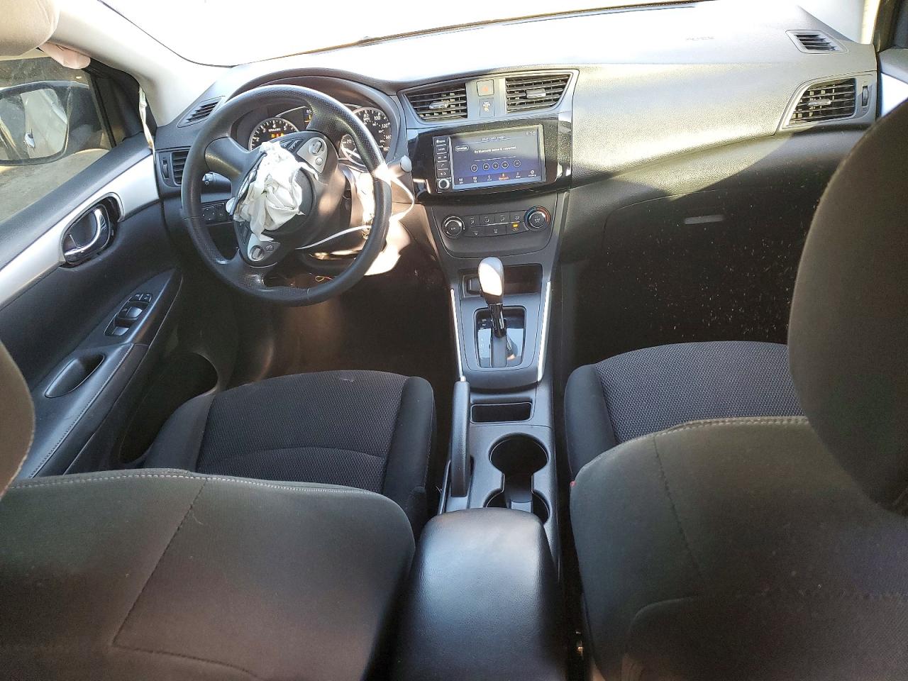 2019 NISSAN SENTRA S photo 15