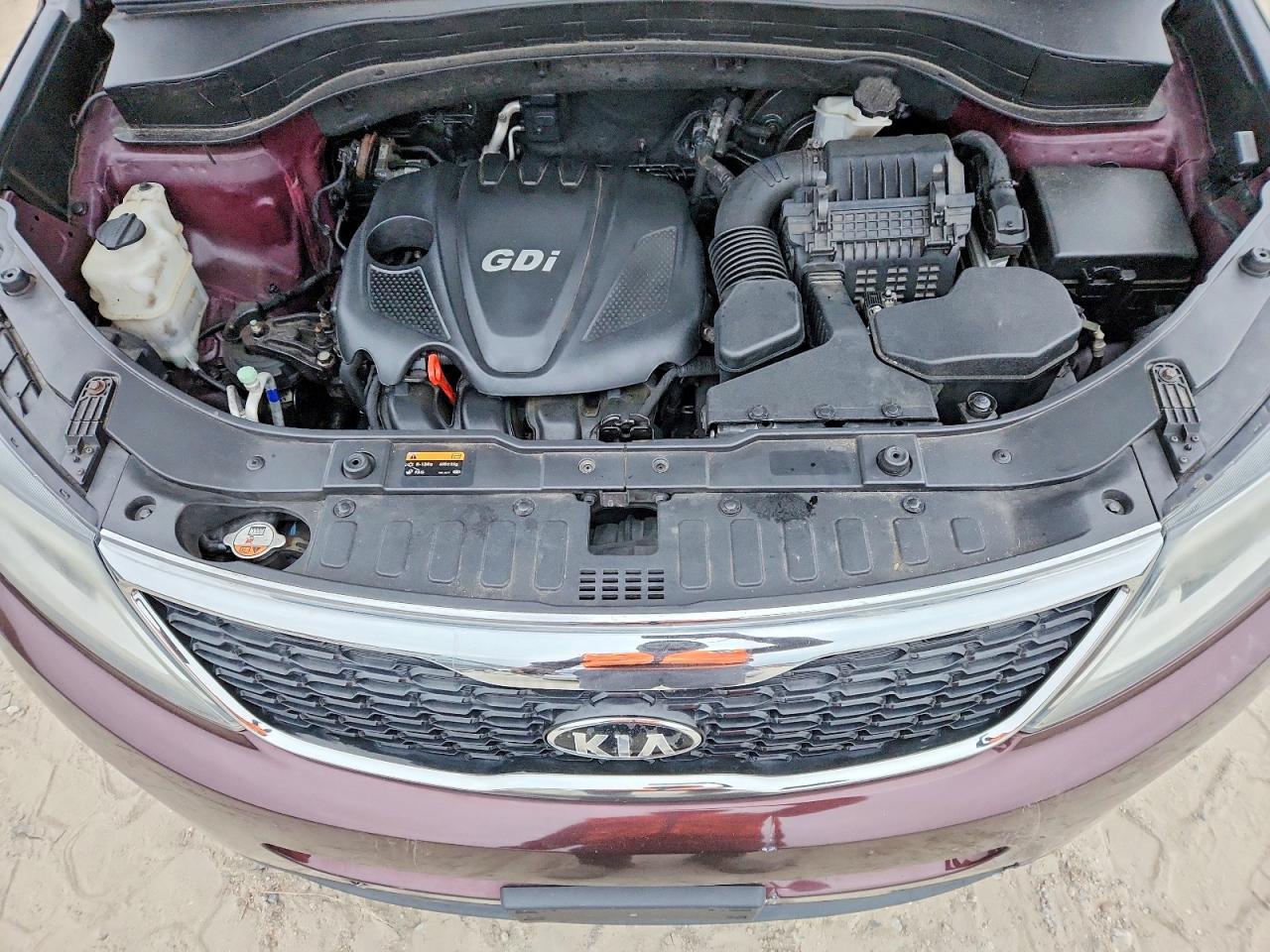 2015 KIA SORENTO LX photo 11